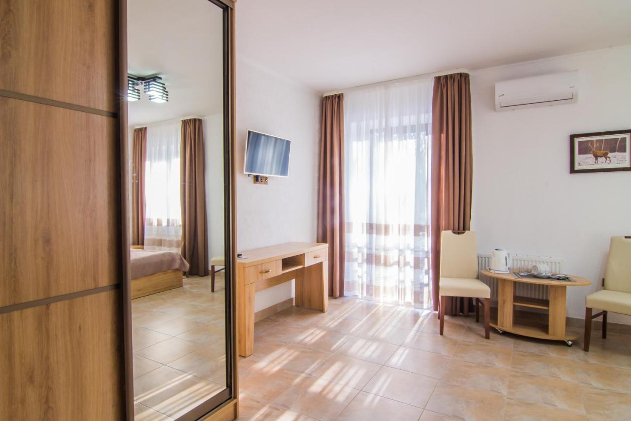 Мисливець В Комплексі "Сокіл" Hotel Susk Buitenkant foto