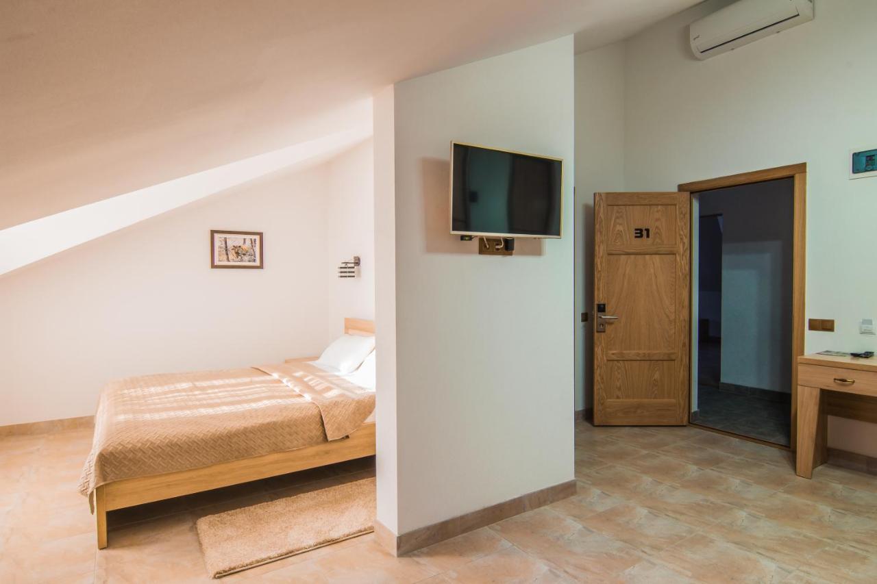 Мисливець В Комплексі "Сокіл" Hotel Susk Buitenkant foto