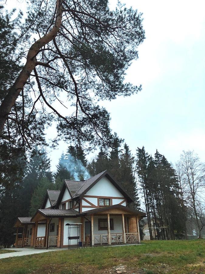 Мисливець В Комплексі "Сокіл" Hotel Susk Buitenkant foto