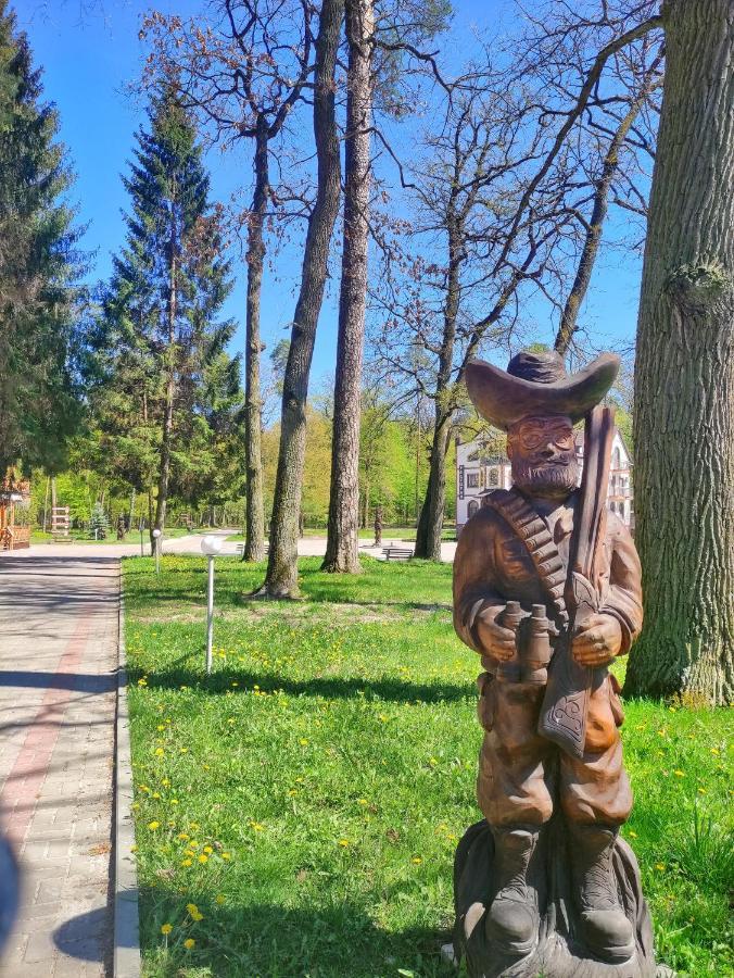 Мисливець В Комплексі "Сокіл" Hotel Susk Buitenkant foto